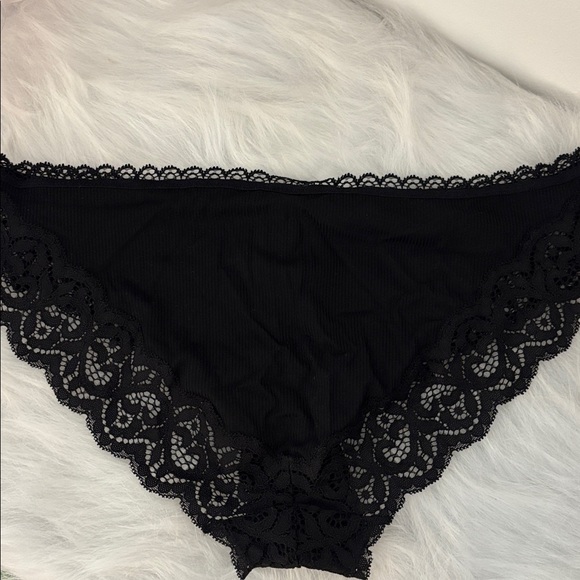 Victoria's Secret Black Lace Detail Panties - Picture 2 of 4